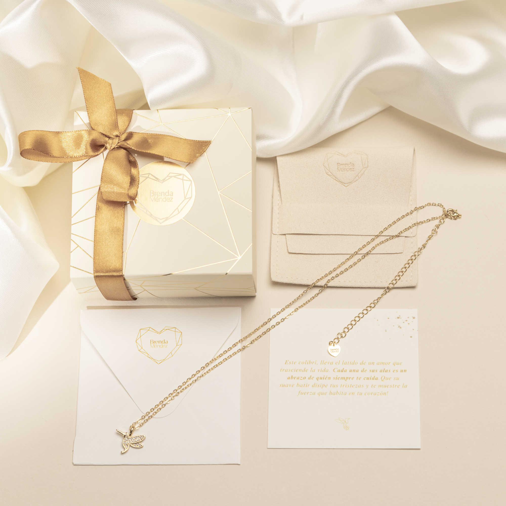 NUEVO COLLAR COLIBRÍ "ALMA ETERNA" BAÑO DE ORO