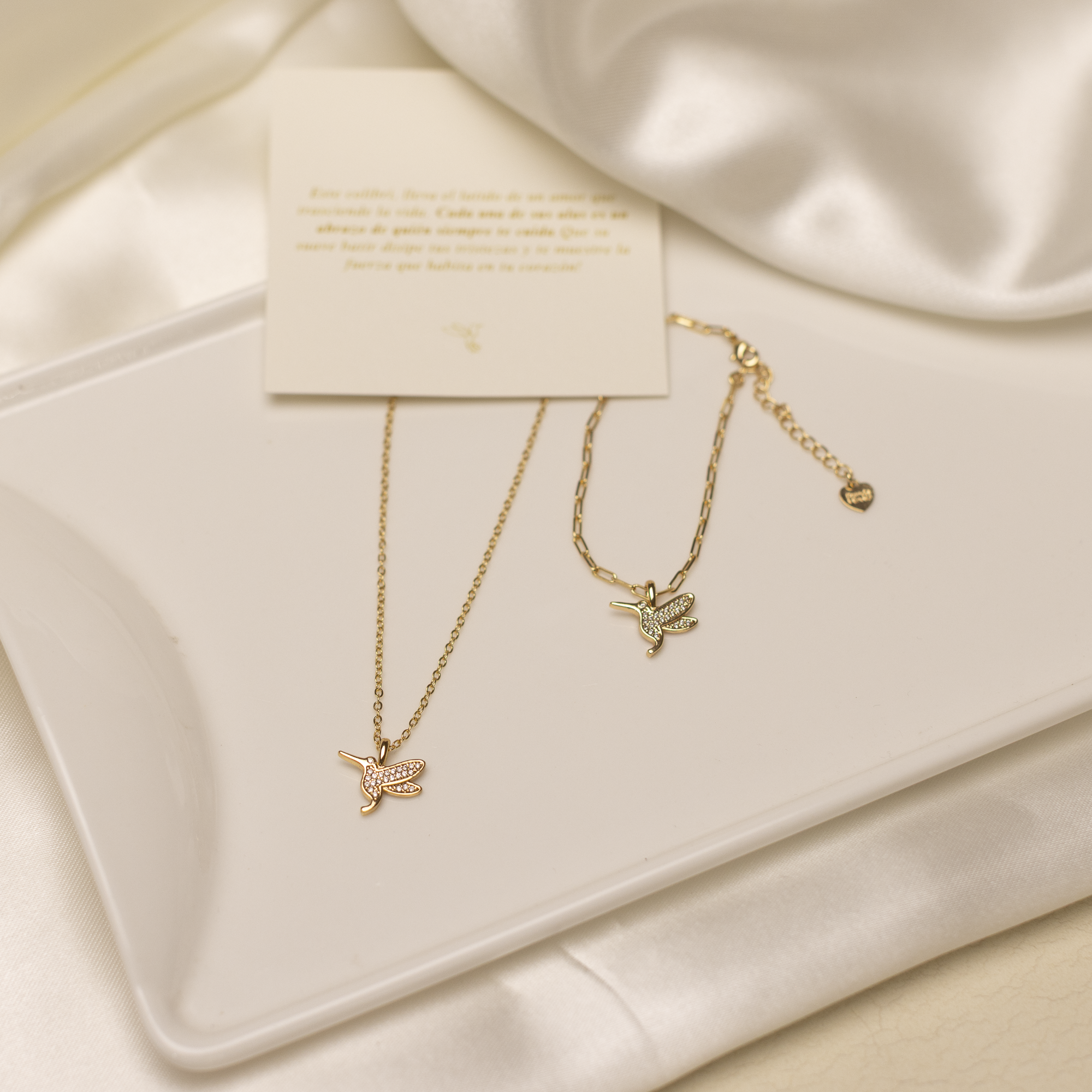 CONJUNTO COLIBRÍ "ALMA ETERNA" BAÑO DE ORO 18K