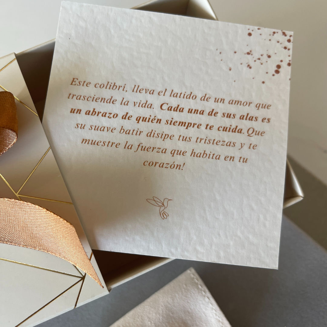 CONJUNTO COLIBRÍ "ALMA ETERNA" BAÑO DE ORO 18K