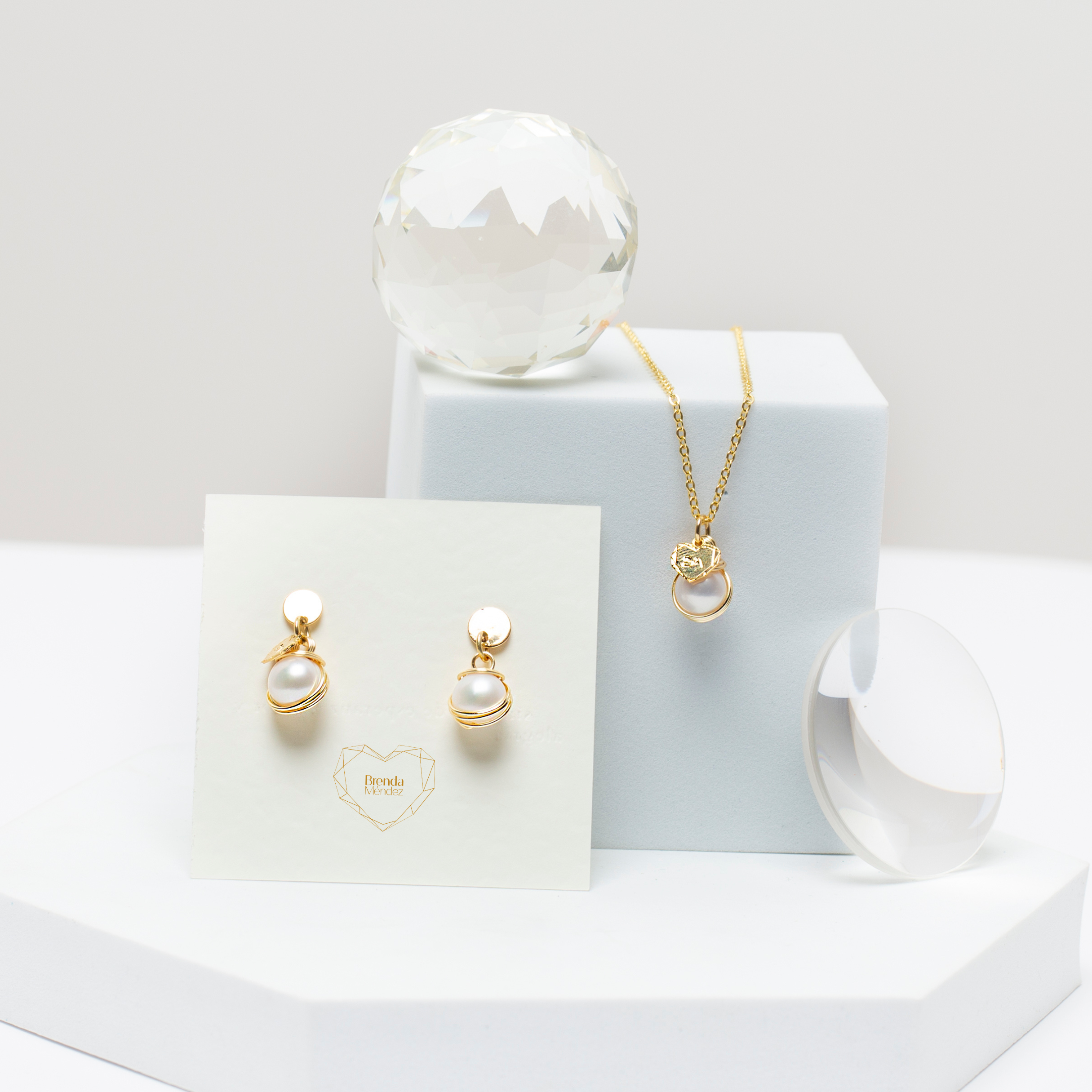 CONJUNTO BENDITA LUZ EN "PERLAS"