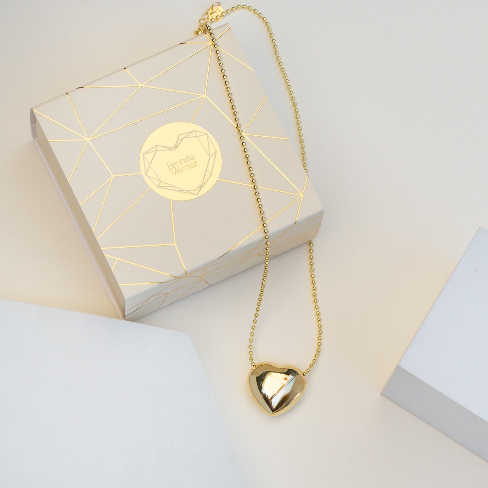 COLLAR CORAZÓN RADIANTE "MAXI"