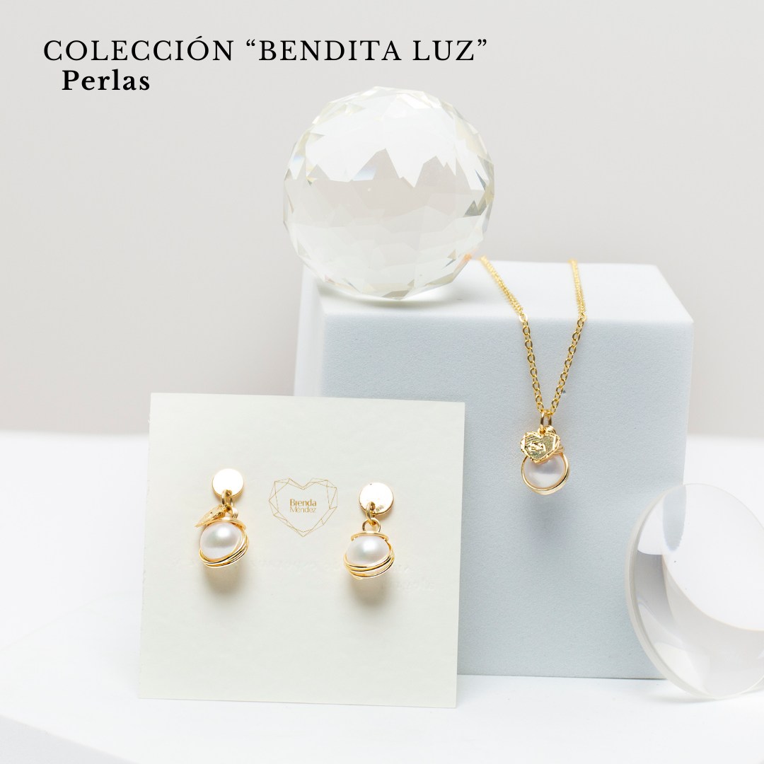 CONJUNTO BENDITA LUZ EN "PERLAS"