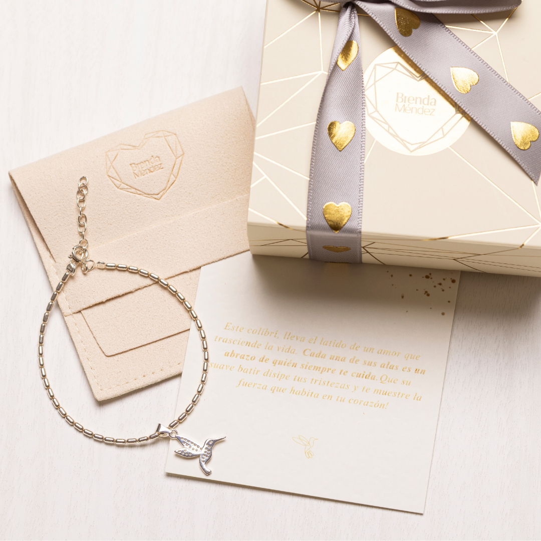 NUEVA PULSERA COLIBRÍ EN PLATA "UN AMOR QUE TRASCIENDE A LA VIDA" (PREVENTA)